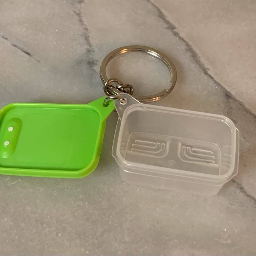 Tupperware Fridgesmart Keychain New - Picture 3 of 5
